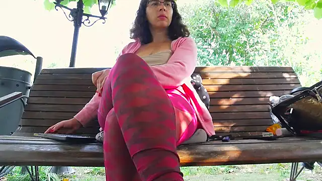 PublicBigLabiaMelly webcam