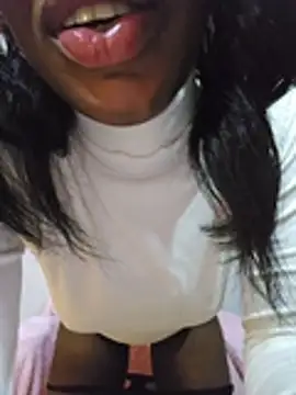 Im_Camila__ webcam