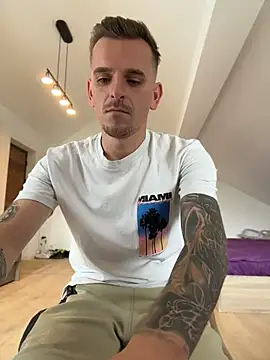 huge_cock22cm (Ask my age) - Let's have fun