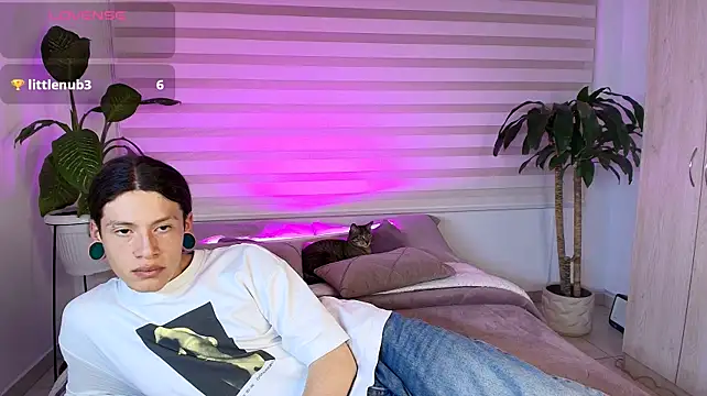 Sky_Intimate webcam