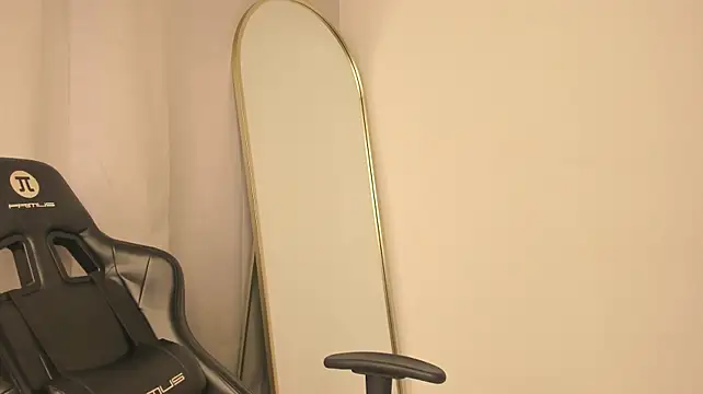 Aishs_bigass webcam