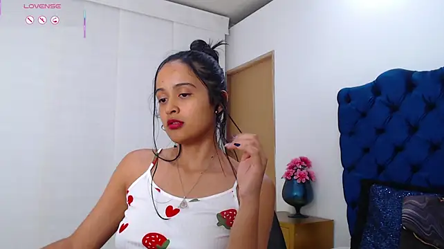 Lili666_ webcam