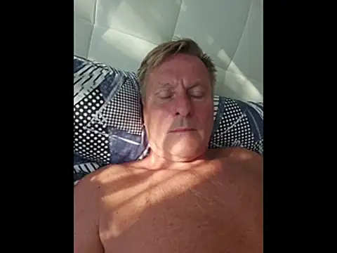 johnnym1 webcam