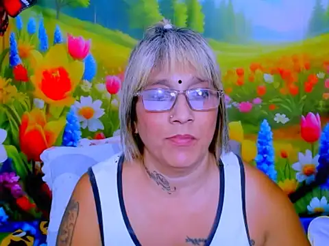 indianroxy webcam