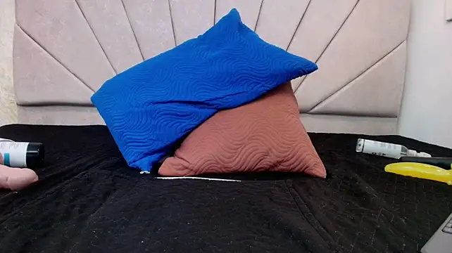 melany_roberts_ webcam