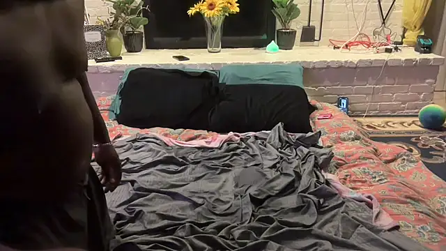 EggplantMonster4 webcam