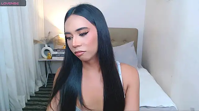 scarlet_smith7 (T teen) - make me happy