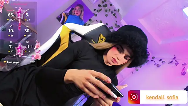 Sophiaa_doll_ webcam