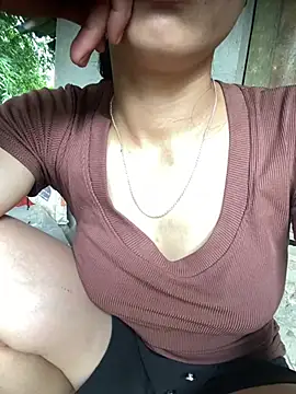 sun-shii live cam on StripChat