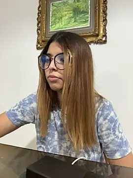 baddieasiantv live cam on StripChat