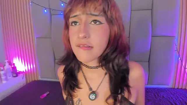 Mika_love_milo webcam
