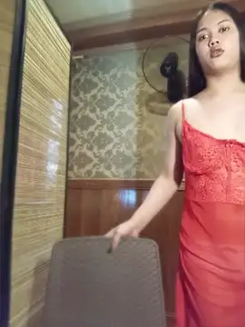 sexyslut_celeste live cam on StripChat