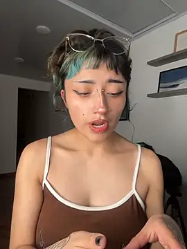 baby_akuma_ webcam