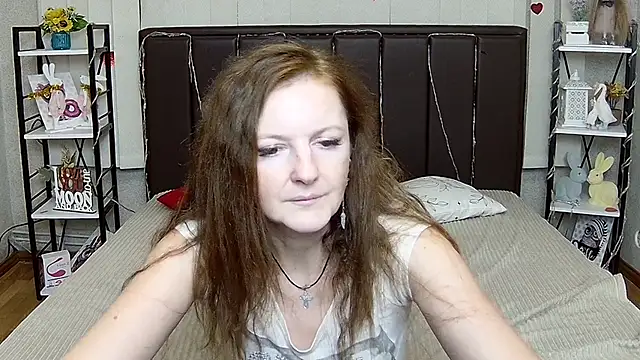 MeganPirs live cam on StripChat