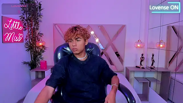 Anyelo_Twink webcam