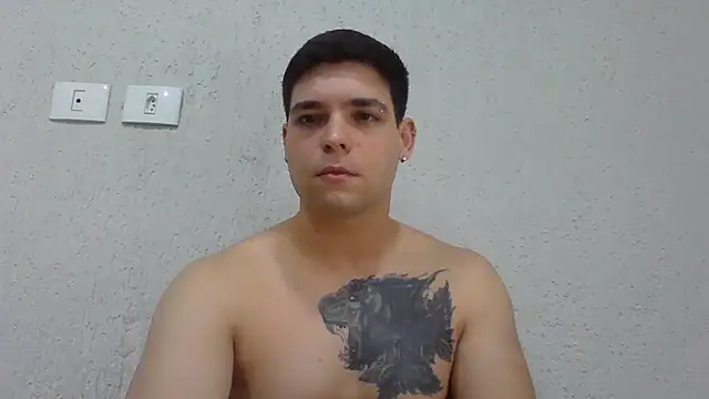 Zure-xxx live cam on StripChat