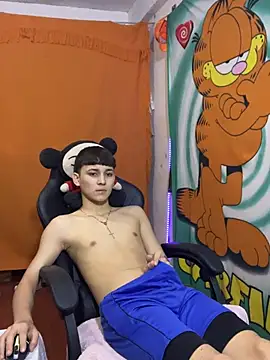 Artursmith live cam on StripChat