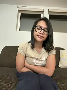 tokyosakura3 live cam on StripChat