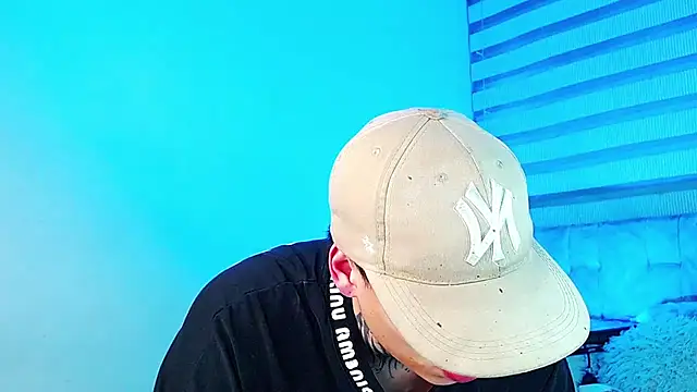 _justinmoon2 live sex cam