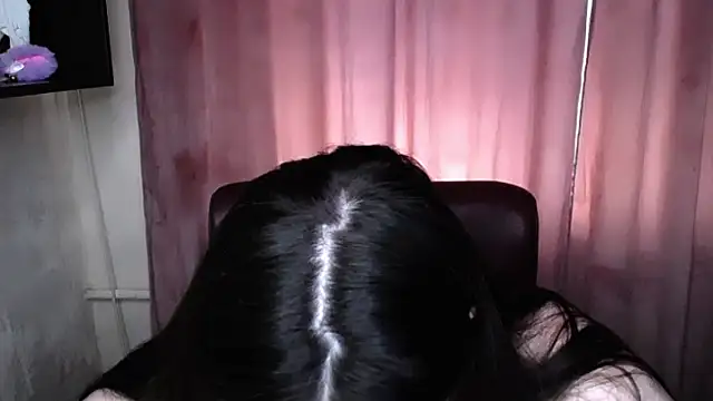 Emily_Mo webcam
