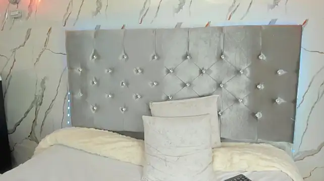 vanessa_saquirt webcam