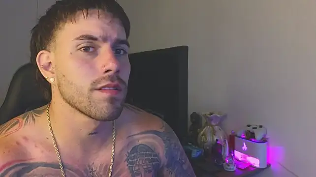 Ades_Lowe webcam