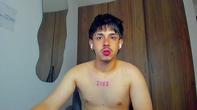 Maximo_Miller webcam