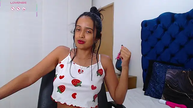 Lili666_ webcam