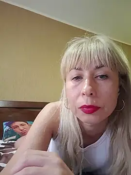 SelinaLovqx webcam