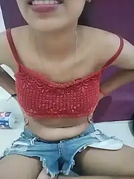 Mahi677 live cam on StripChat