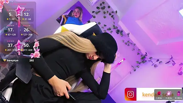 Sophiaa_doll_ live cam on StripChat