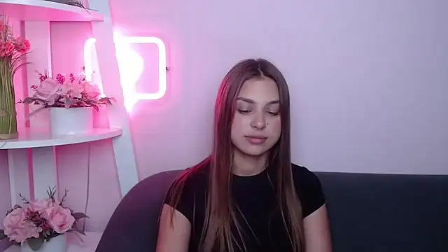 MilanaAngelAs webcam