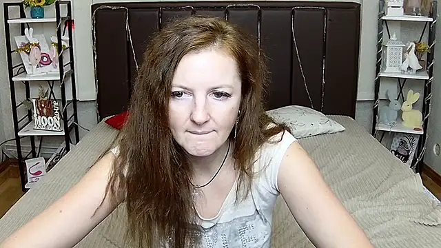MeganPirs live cam on StripChat