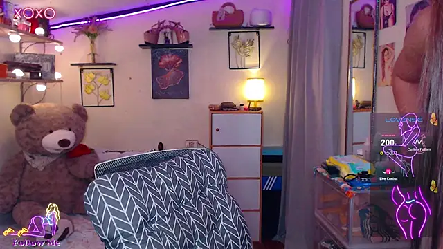 izabella_moore webcam