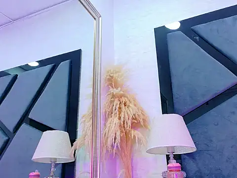CamilaJohnston webcam