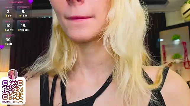 helly_hoff live cam on StripChat