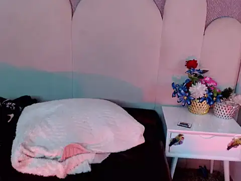jessie_dark30 webcam
