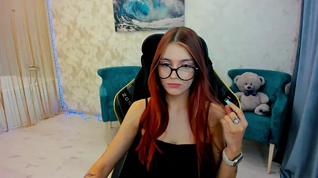 redlipse (F young) - mini bikini top