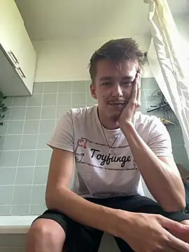 Toyjungee webcam