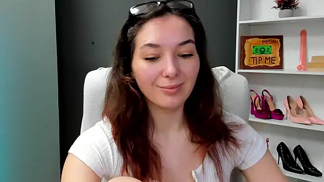 Meagn_Extasy live cam on StripChat