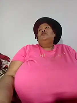 nancy111 live cam on StripChat