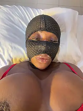 Kendra-rose live cam on StripChat