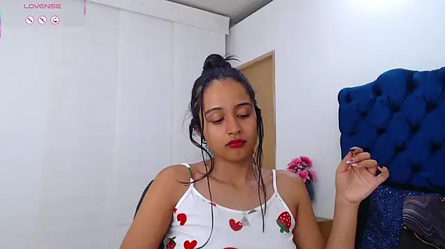 Lili666_ webcam