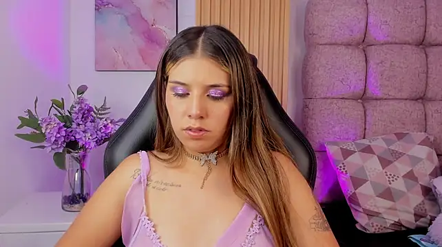 1Sloppy_Fox4 live cam on StripChat