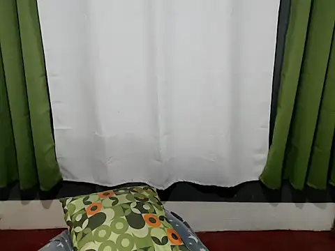 Ivory_Kat2 webcam