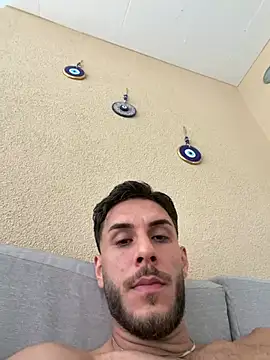 suissegigolo1 live sex cam