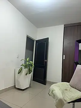 Michel_Jones webcam