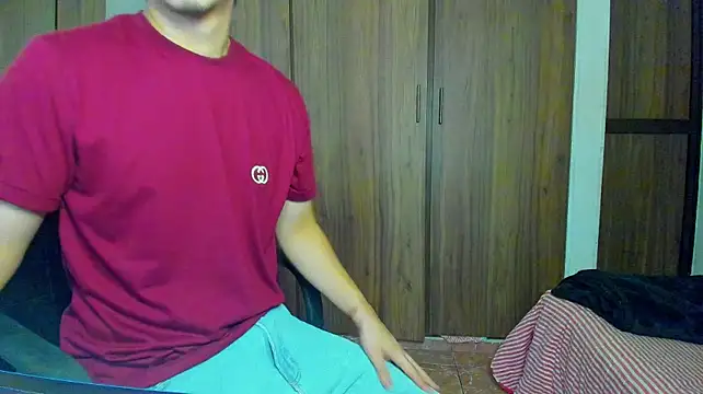 Maximo_Miller webcam