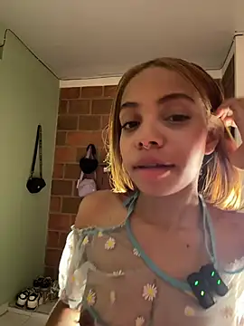 yumi_hanna webcam