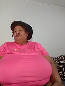 nancy111 webcam
